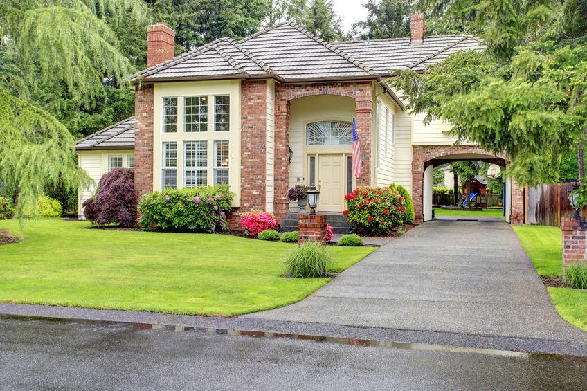 LawnMutt Soil Amendment for a Large Lawn (1600-3200 sq. ft.) 2 Application Treatment For Dog Urine Spots In Lawn.